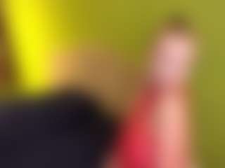 Live cam show with Overshine - Blonde Hair Middle Aged on Cam Slut