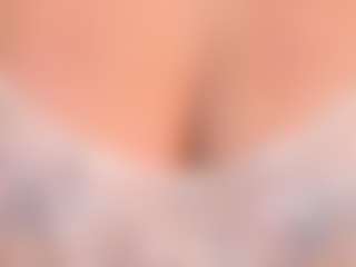 Live cam show with VanesaGuzman - Tittyfuck on fapnchat