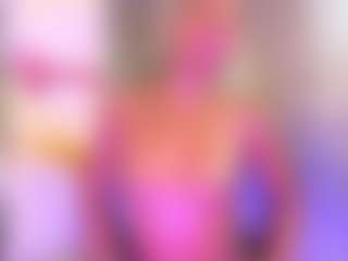 Live cam show with Zendayaa - New Toys on AdultVida.com