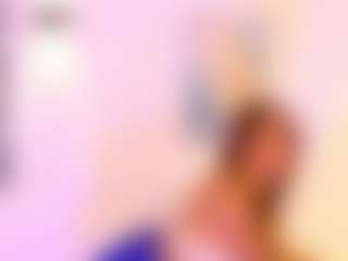 Live cam show with Zendayaa - Public Black on Milf Play
