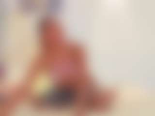 Zendayaa's Live Sex Cam Show