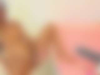 Live cam show with Zendayaa - Black Young Adult on parknlotfishbdy