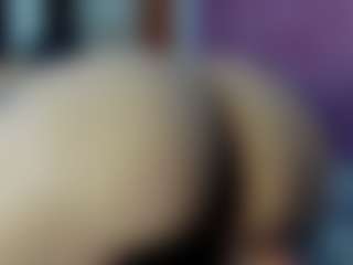 Live cam show with christy-Jhonson - Double Penetration on Fling VIP Chat