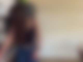 Live cam show with Marnera - Petite on Camsoda