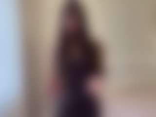 Live cam show with Marnera - Shake on 1on1-livenow