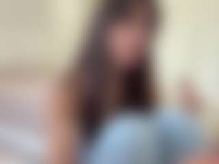 Live cam show with Marnera - Belly on Camsoda