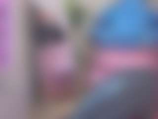Isabella444-T's Live Sex Cam Show