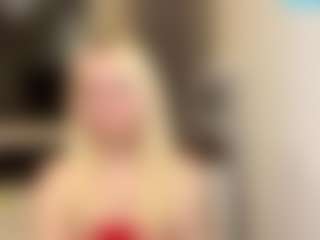 Live cam show with SavannaScallion - Twerk on CamClone