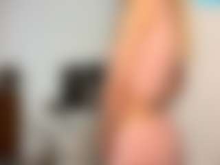 Live cam show with SavannaScallion - Blonde Hair on Camsoda