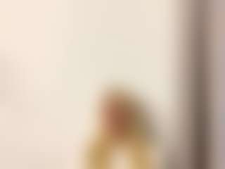 Live cam show with SavannaScallion - Blonde Hair on Camsoda
