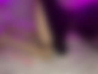 Live cam show with StudentLunaGoth - Green Eyes on Camsoda