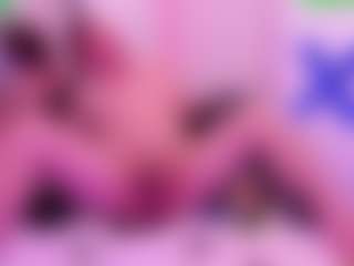 Live cam show with Adrian Lust - Sexting on AdultVida.com
