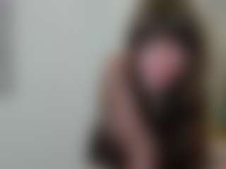 Live cam show with AgnesBeautiful - Moaning on Big Tits