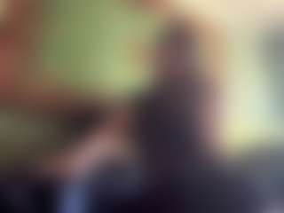 Bella's Live Sex Cam Show
