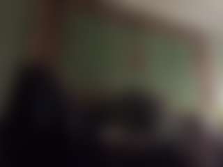 Bella's Live Sex Cam Show