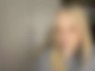 Live cam show with Emma - New Shaved Pussy on Streamer API