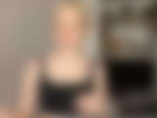 Live cam show with Emma - Role Play on AdultVida.com