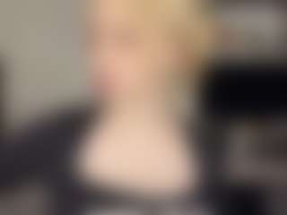 Live cam show with Emma - Thin on nudelive.tv