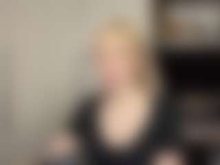 Live cam show with Emma - Body Massage on Uber Horny