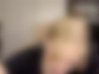 Live cam show with Emma - Bikini on madthumbs