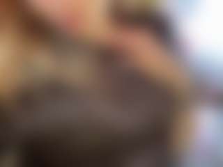 Live cam show with Emma - Skinny on liverealitysex.com