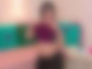 Live cam show with CarmelinaTebbe - Blue Eyes on madthumbs
