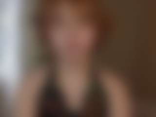 Live cam show with CarmelinaTebbe - Thin on Big Tits