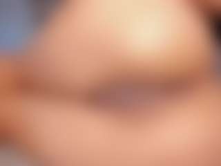 Live cam show with CarolineeM - Gape on thefappeningchat.com