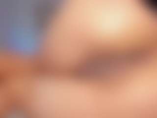 Live cam show with CarolineeM - Nipple Piercings on LiveSexCams6