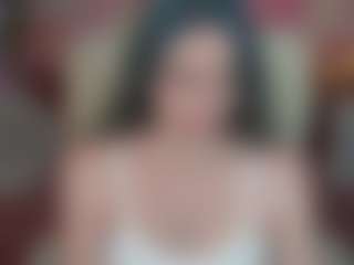 ElisWild's Live Sex Cam Show