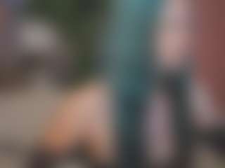 Live cam show with ElisWild - Neon Hair on madthumbs