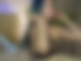 ElisWild's Live Sex Cam Show