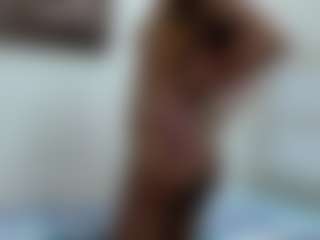 Live cam show with FluffyPeach23 - Deepthroat on Camsoda