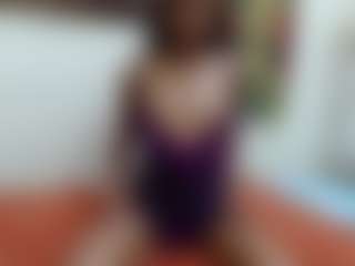 Live cam show with FluffyPeach23 - Fingering on xDating
