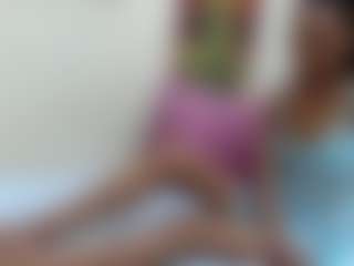 Live cam show with FluffyPeach23 - Athletic Teen (18+) on Instabang