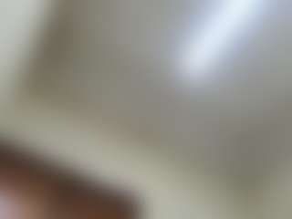 Live cam show with FluffyPeach23 - Oil on Free Soda
