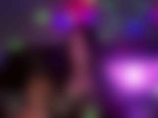 Live cam show with GwennBrevard - Athletic Middle Aged on Mixed Magazine Live