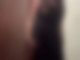 Live cam show with Mary - Nipple Piercings on WildCum