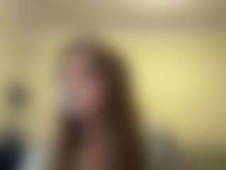 Live cam show with Sanda - Skinny on live18s.com