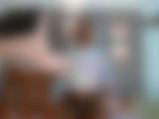 Live cam show with AshleysofiaTheninson - English on CamwithHer