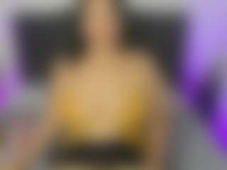 roxanne4u's Live Sex Cam Show