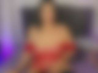 roxanne4u MILF webcam performer live streaming