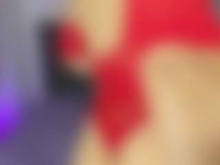 roxanne4u's Live Sex Cam Show