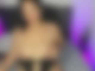 roxanne4u's Live Sex Cam Show