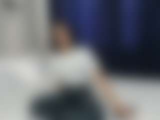 Live cam show with AnnetteUnck - College on Camsoda