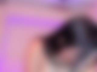 Live cam show with AteneaaRoldanc - Skinny on Camsoda