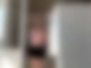 Live cam show with DomitilaMcdavid - Young Adult on StripNow