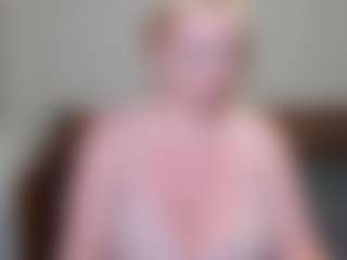 GreenEyesN's Live Sex Cam Show