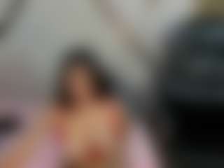 Live cam show with BriknyCooper - Squirt on liverealitysex.com