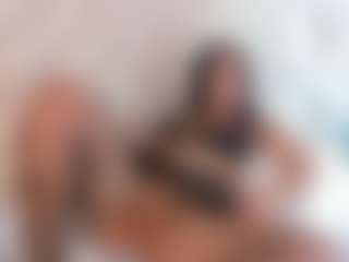 emmawatson-1's Live Sex Cam Show